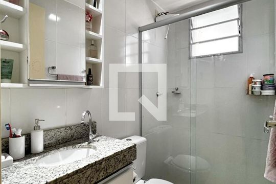 Banheiro 2 de apartamento à venda com 3 quartos, 74m² em Buritis, Belo Horizonte