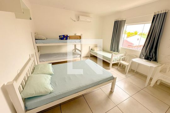 Studio de kitnet/studio para alugar com 1 quarto, 40m² em Daniela, Florianópolis