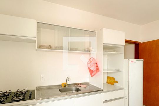 Cozinha de kitnet/studio para alugar com 1 quarto, 40m² em Daniela, Florianópolis