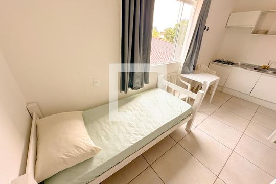 Studio de kitnet/studio para alugar com 1 quarto, 40m² em Daniela, Florianópolis