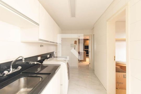 Área de Serviço de apartamento à venda com 4 quartos, 322m² em Capão Raso, Curitiba