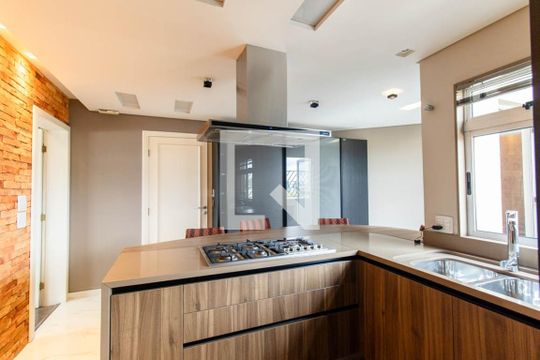 Cozinha de apartamento à venda com 4 quartos, 322m² em Capão Raso, Curitiba