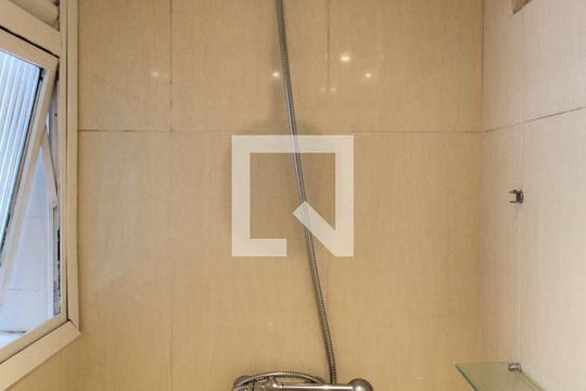 Banheiro Social de apartamento à venda com 3 quartos, 129m² em Vila Uberabinha, São Paulo