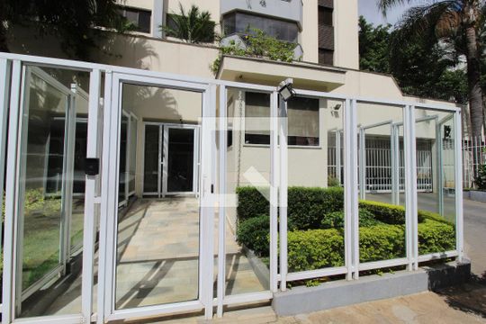 Fachada do Prédio de apartamento à venda com 3 quartos, 129m² em Vila Uberabinha, São Paulo