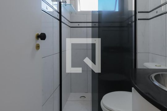 Banheiro Social de apartamento para alugar com 2 quartos, 50m² em Taboão, São Bernardo do Campo