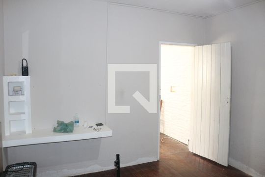 Quarto de casa para alugar com 1 quarto, 50m² em Santa Maria, São Caetano do Sul