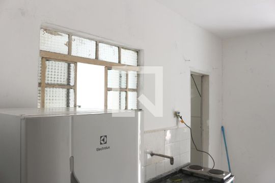Cozinha de casa para alugar com 1 quarto, 50m² em Santa Maria, São Caetano do Sul