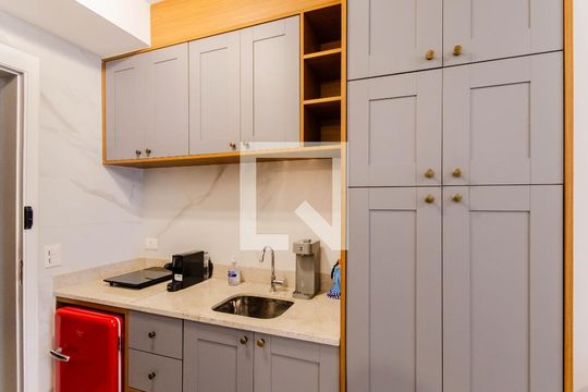 Cozinha de kitnet/studio para alugar com 1 quarto, 25m² em Vila Mariana, São Paulo