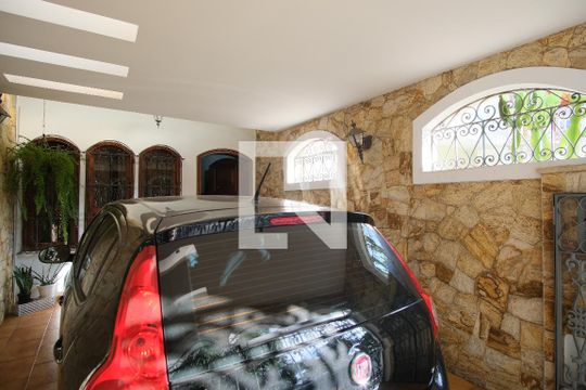 Garagem de casa à venda com 3 quartos, 120m² em Tatuapé, São Paulo