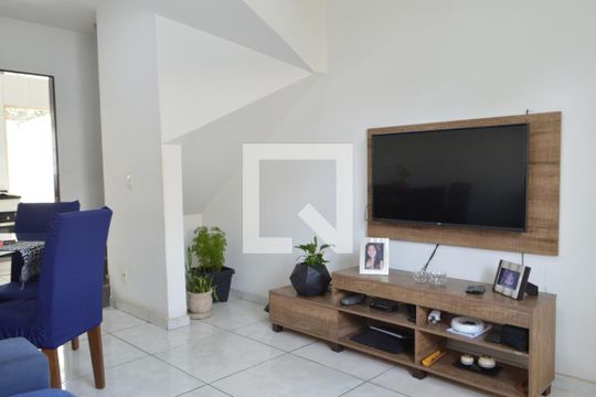 Sala de casa à venda com 2 quartos, 80m² em Taquara, Rio de Janeiro
