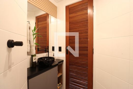 Lavabo de apartamento à venda com 3 quartos, 100m² em Pompeia, São Paulo