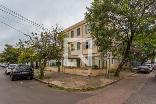 Fachada de kitnet/studio à venda com 1 quarto, 35m² em São João, Porto Alegre