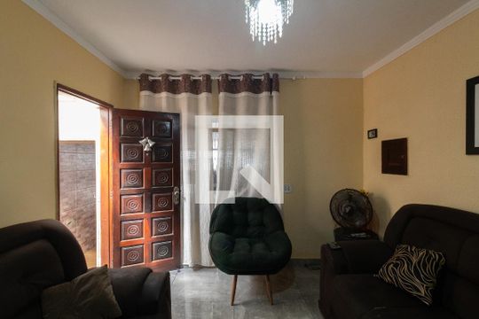 Sala de casa para alugar com 2 quartos, 150m² em Vila Danubio Azul, São Paulo