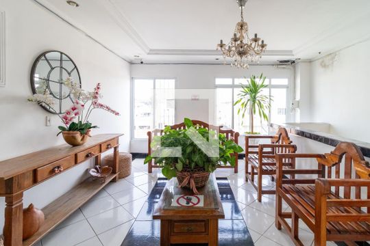 Área comum - Hall social 2 de kitnet/studio para alugar com 1 quarto, 40m² em Luz, São Paulo