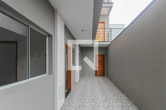 Corredor de apartamento para alugar com 2 quartos, 40m² em Chácara Belenzinho, São Paulo