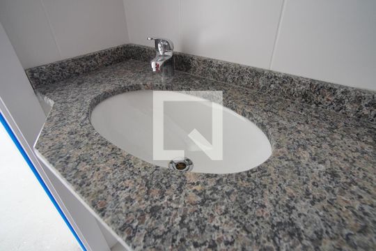 Banheiro da Suíte de apartamento à venda com 2 quartos, 92m² em Cristo Redentor, Porto Alegre