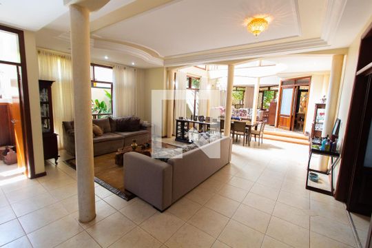 Casa de Condomínio à venda com 4 quartos, 450m² em Residencial Barão do Café, Campinas