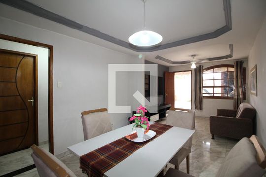 Sala de casa à venda com 2 quartos, 90m² em Anil, Rio de Janeiro