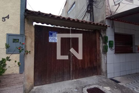 Placa Quinto Andar de casa à venda com 2 quartos, 90m² em Anil, Rio de Janeiro