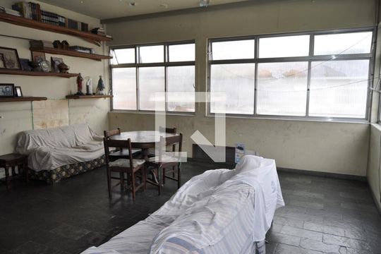 Sala 2 de casa para alugar com 4 quartos, 300m² em Cachambi, Rio de Janeiro