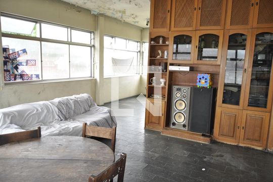 Sala 2 de casa para alugar com 4 quartos, 300m² em Cachambi, Rio de Janeiro