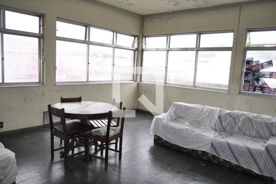 Sala 2 de casa para alugar com 4 quartos, 300m² em Cachambi, Rio de Janeiro