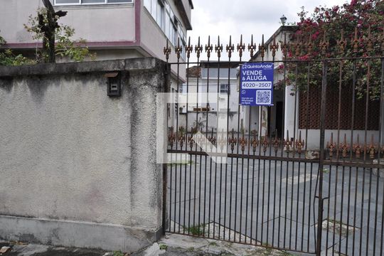 Fachada de casa à venda com 4 quartos, 300m² em Cachambi, Rio de Janeiro