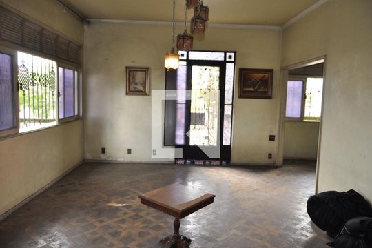 Sala de casa para alugar com 4 quartos, 300m² em Cachambi, Rio de Janeiro