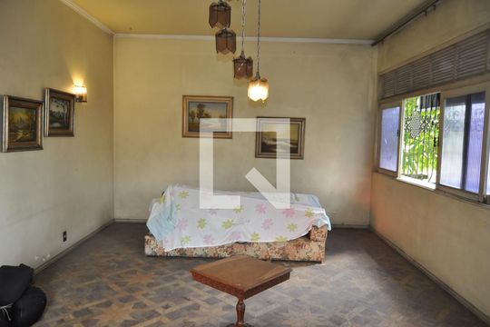 Sala de casa para alugar com 4 quartos, 300m² em Cachambi, Rio de Janeiro