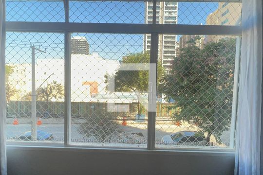 Vista da sala de apartamento à venda com 3 quartos, 114m² em Pinheiros, São Paulo