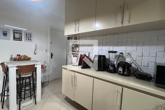 Cozinha de apartamento à venda com 3 quartos, 114m² em Pinheiros, São Paulo