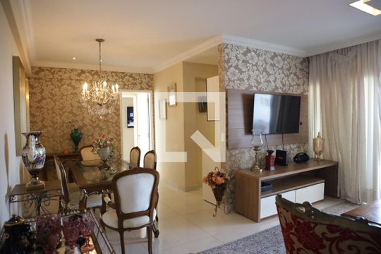 Sala de apartamento para alugar com 2 quartos, 116m² em Serrinha, Goiânia