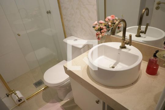 Lavabo de apartamento para alugar com 2 quartos, 116m² em Serrinha, Goiânia