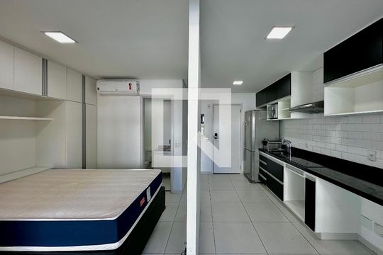 Apartamento à venda com 1 quarto, 34m² em Campo Belo, São Paulo