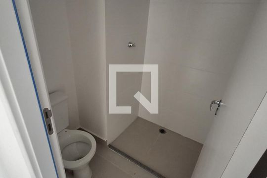 Banheiro de apartamento para alugar com 2 quartos, 35m² em Vila Itaim, São Paulo