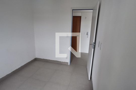Quarto 1 de apartamento para alugar com 2 quartos, 35m² em Vila Itaim, São Paulo