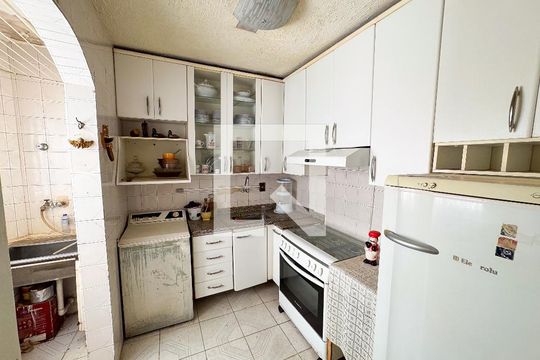 Cozinha de apartamento à venda com 2 quartos, 55m² em Eldorado, Contagem