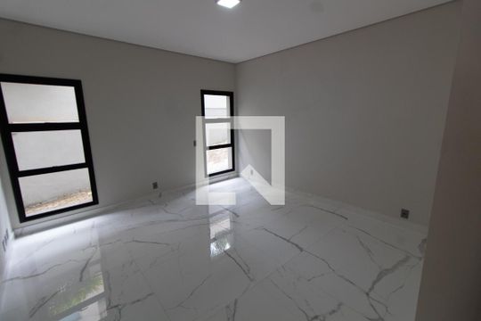 Sala de TV de casa de condomínio à venda com 4 quartos, 531m² em Loteamento Alphaville Campinas, Campinas