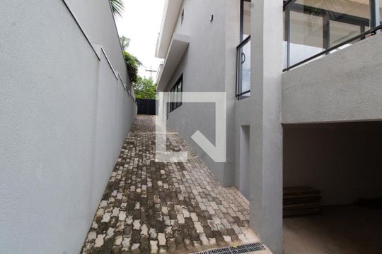 Garagem de casa de condomínio à venda com 4 quartos, 531m² em Loteamento Alphaville Campinas, Campinas