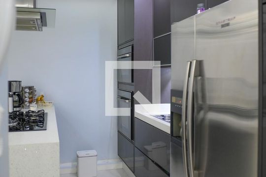 Cozinha de apartamento à venda com 1 quarto, 64m² em Vila da Saúde, São Paulo
