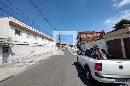Vista da Rua de casa para alugar com 1 quarto, 95m² em Quietude, Praia Grande