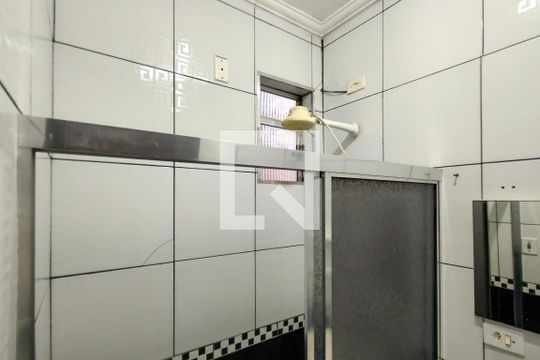 Banheiro de casa para alugar com 1 quarto, 95m² em Quietude, Praia Grande