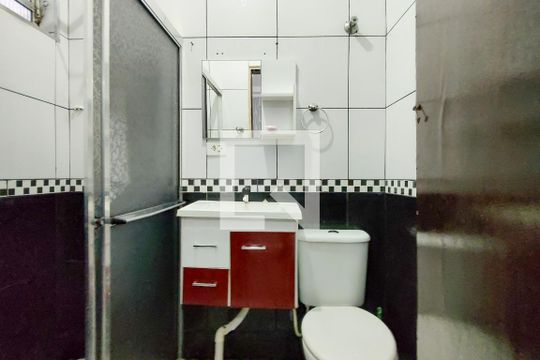 Banheiro de casa para alugar com 1 quarto, 95m² em Quietude, Praia Grande