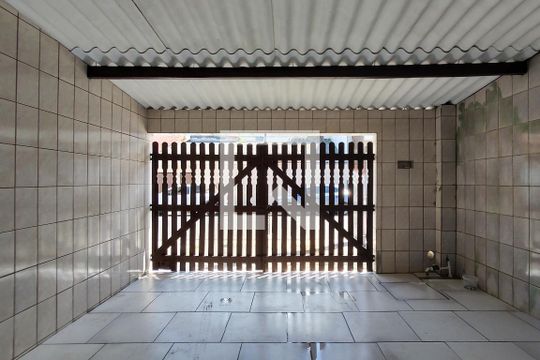Garagem de casa para alugar com 1 quarto, 95m² em Quietude, Praia Grande