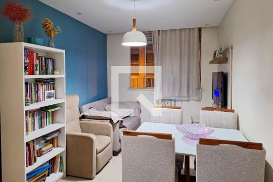 Apartamento à venda com 3 quartos, 59m² em Santa Rosa, Niterói