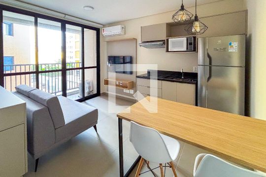Kitnet/Studio para alugar com 1 quarto, 35m² em Sumarezinho, São Paulo