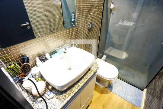 Banheiro da Suíte 2 de apartamento à venda com 3 quartos, 122m² em Vila Suzana, São Paulo
