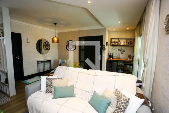 Sala de apartamento à venda com 3 quartos, 122m² em Vila Suzana, São Paulo
