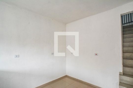 Sala de casa para alugar com 2 quartos, 42m² em Jardim do Estádio, Santo André