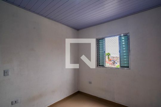 Quarto 2 de casa para alugar com 2 quartos, 42m² em Jardim do Estádio, Santo André